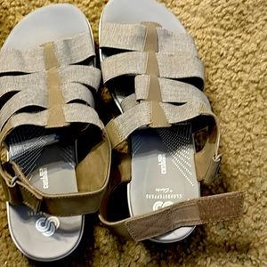 Clark Cloudstepper Sandals